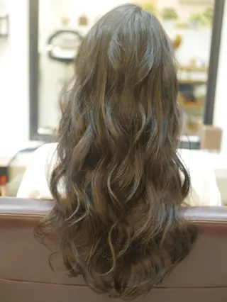セミロング カラー Lucet byＮＹＮＹのヘアスタイル