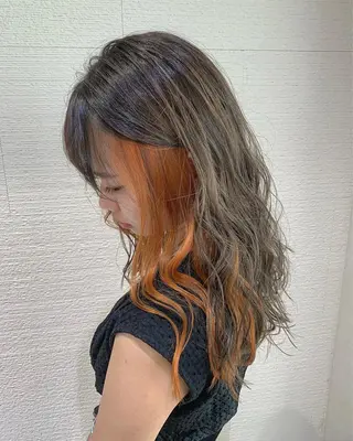ロング カラー ヘアアレンジ 白髪ぼかしハイライト 茗荷谷駅徒歩2分のヘアスタイル