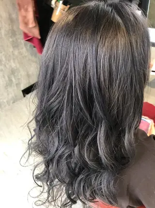 ロング カラー 髪質改善🩶 美髪矯正オガタのヘアスタイル