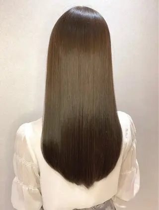 セミロング カラー 🧸髪質改善ケアカラ ー/アイドル前髪🧸のヘアスタイル
