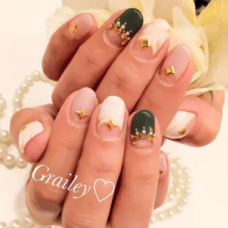ネイル Grailey nail salonのネイルデザイン