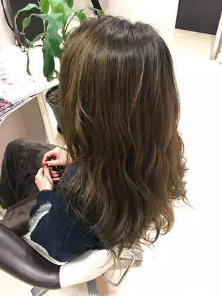 ロング カラー Oopsレイヤー 加藤澄都のヘアスタイル