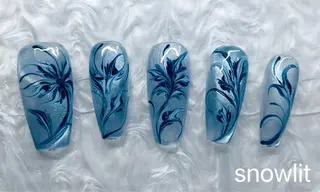 ネイル SNOW LITのネイルデザイン
