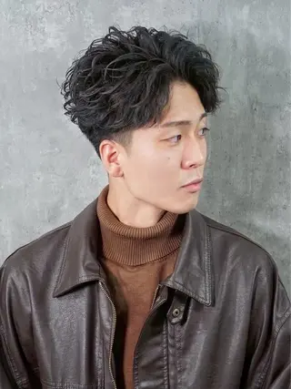 ミディアム 高崎 健司のヘアスタイル