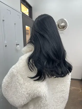 ロング カラー 〻ツヤハイトーン🩰 🤍HARUCAのヘアスタイル