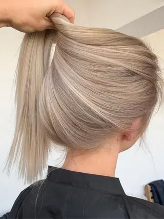 セミロング カラー パーマ ヘアアレンジ メンズ キッズ ネイル マツエク・マツパ モリモト サナのヘアスタイル