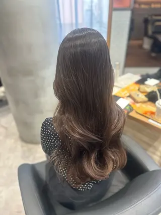 ロング カラー LUPI byLee MIUのヘアスタイル