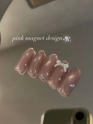 ネイル 𝑟𝑖𝑠𝑎 🕯‎🤍のネイルデザイン