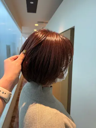 ショート カラー 太田 有香のヘアスタイル