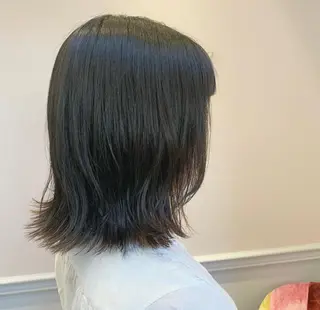 ミディアム 鈴木 麻希のヘアスタイル