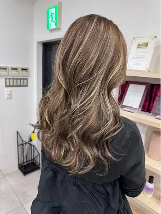 ロング 宍戸 秀斗のヘアスタイル
