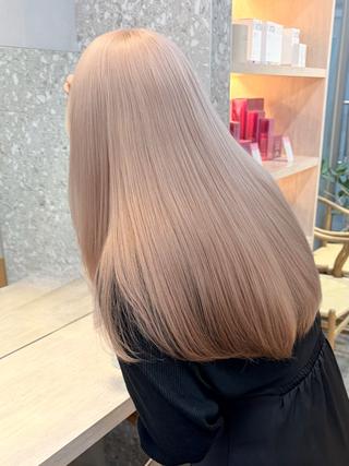 ロング カラー 愛されハイトーン ミルクティー職人ﾐﾜのヘアスタイル