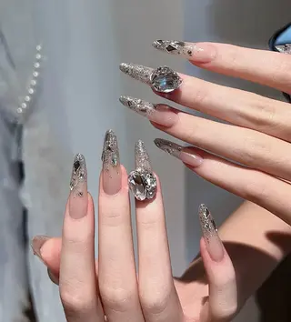 ネイル D-BEAUTY Nailsalonのネイルデザイン