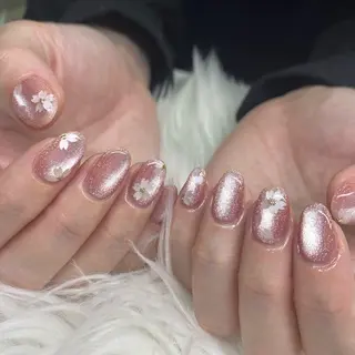 ネイル 🫧RaLa ⭐︎AYAKA🫧のネイルデザイン
