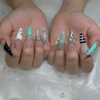 ネイル BlueDaisy 栄本店のネイルデザイン