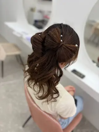 ヘアアレンジ 岡田 真彩のヘアスタイル