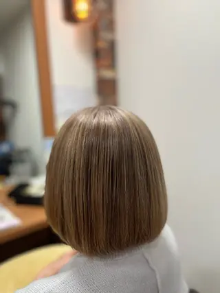 ミディアム カラー 佐々木 美希のヘアスタイル