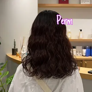 セミロング パーマ/髪質改善 【榎本千夏】のヘアスタイル