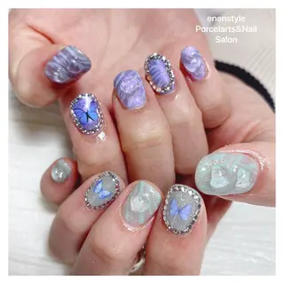 ミディアム ネイル 🐾enen style 🐾のネイルデザイン