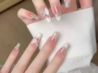 ネイル Luna ✨のネイルデザイン