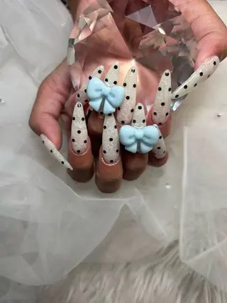 ネイル 🌈 Laule'aのネイルデザイン