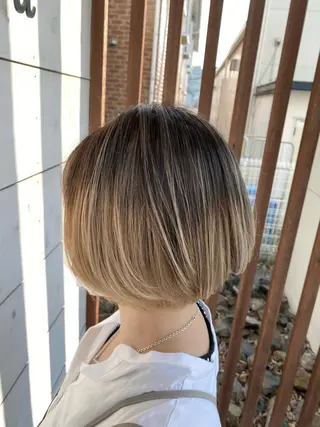 カラー SALOWIN栄 高須大貴のヘアスタイル