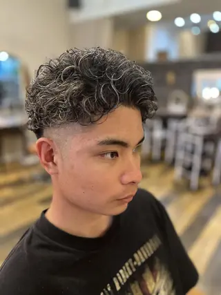 ショート カラー メンズ 倉谷 恭平のヘアスタイル