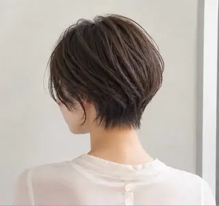 ショート ミディアムレイヤー 特化COA 日向のヘアスタイル