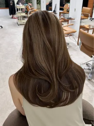 ロング カラー 中原 優美のヘアスタイル