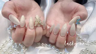 ネイル Lucky nail 小林和希のネイルデザイン