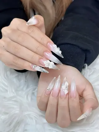 ネイル Eli Muse 新宿ネイルのネイルデザイン