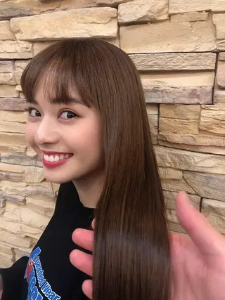 ロング 福岡縮毛矯正✨️ ストレート 向井和輝のヘアスタイル