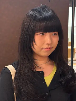 ロング 夏海 ハッシュカットのヘアスタイル