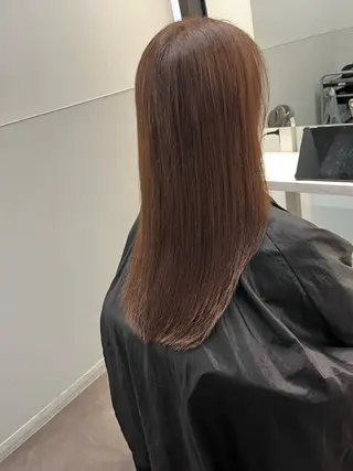 セミロング 悩む大人女性の味方 白髪ぼかし/うる艶髪のヘアスタイル