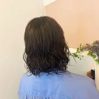 ミディアム 中村 莉乃香のヘアスタイル