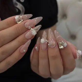 ネイル Luna Gladeのネイルデザイン
