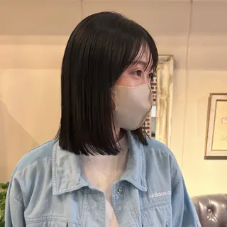 ミディアム イイダ ヒナのヘアスタイル