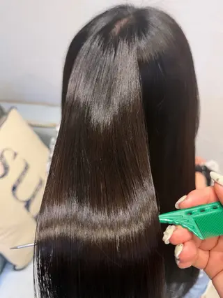 カラー 牧野 心咲のヘアスタイル