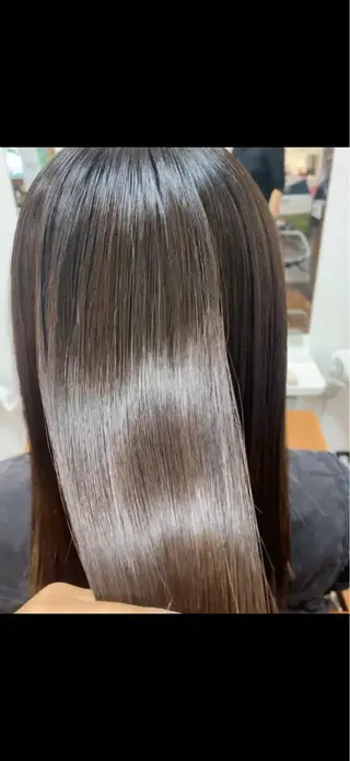 ミディアム 井手口 沙樹のヘアスタイル