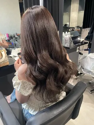 ロング _WHITE 佐伯 碧のヘアスタイル