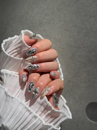 ネイル I-nailロング /ワンホン/キラキラのネイルデザイン