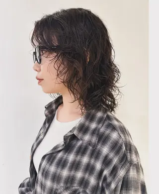 ミディアム パーマ 🌸ウルフ、ハッシュ カット特化⭐️のヘアスタイル