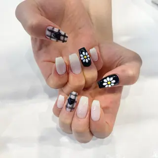 ネイル 鎌田 玲奈のネイルデザイン
