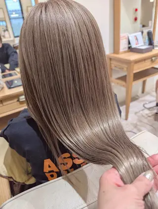 ロング KURIYAMA Rimのヘアスタイル