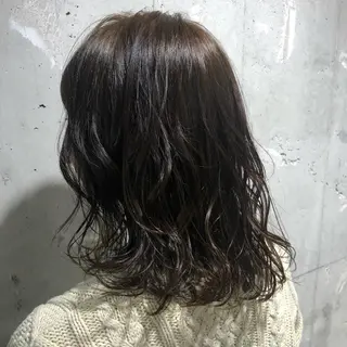 ミディアム カラー レイヤーカット 韓国ヘアayameのヘアスタイル