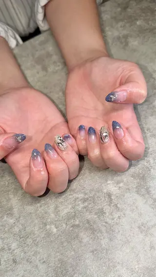 ネイル shino🌟 痛ネイルのネイルデザイン