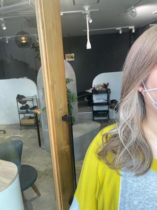 ミディアム 岸川 恭子のヘアスタイル