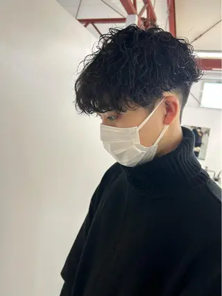 パーマ メンズ カネコ ユウキのヘアスタイル