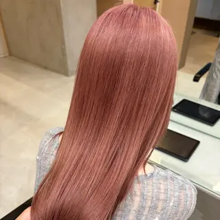 カラー Gigi Kazumaのヘアスタイル