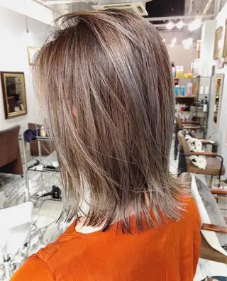 ミディアム カラー エクステ(レミー毛) NINEのヘアスタイル